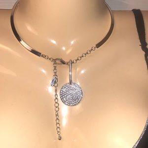 TRACI LYNN Y-Drop Pavé Disc Silver Tone Metal Signed Choker Sparkly Festive